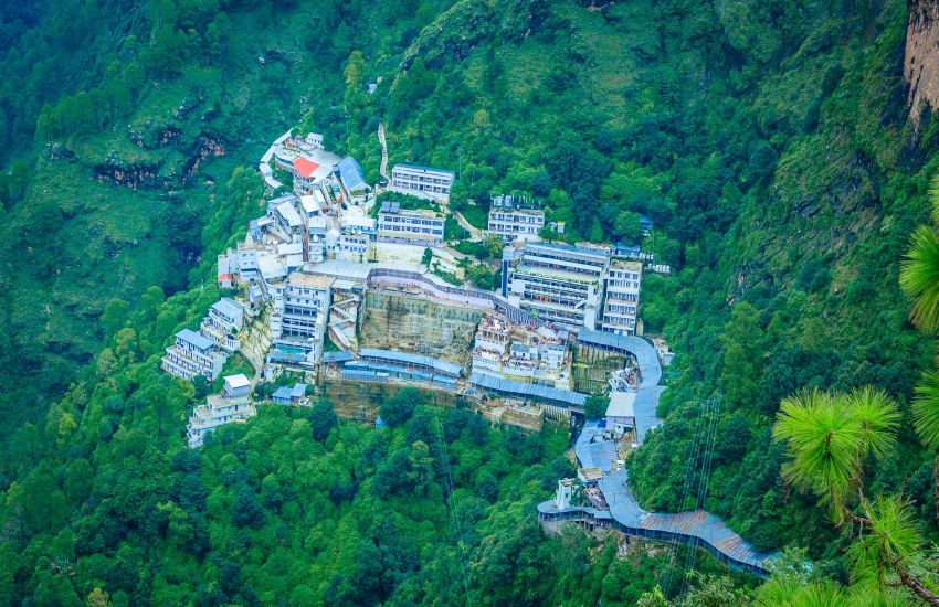 Jaipur to Vaishno Devi Temple Tempo Traveller & Force Urbania Luxury Van Hire/Rental 9, 12, 16, 17, 20, 25/26-seater